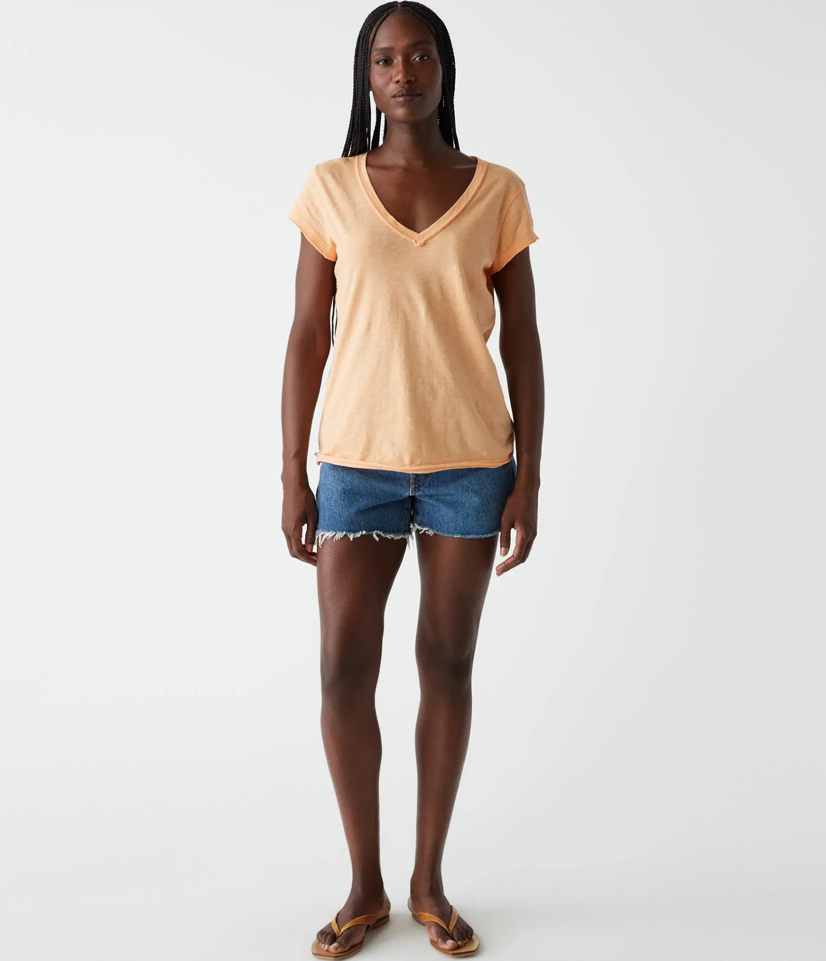 baxter_vneck_tee_25.webp Michael Stars Baxter V-Neck Tee- T-Shirts | Supima Cotton T-Shirts