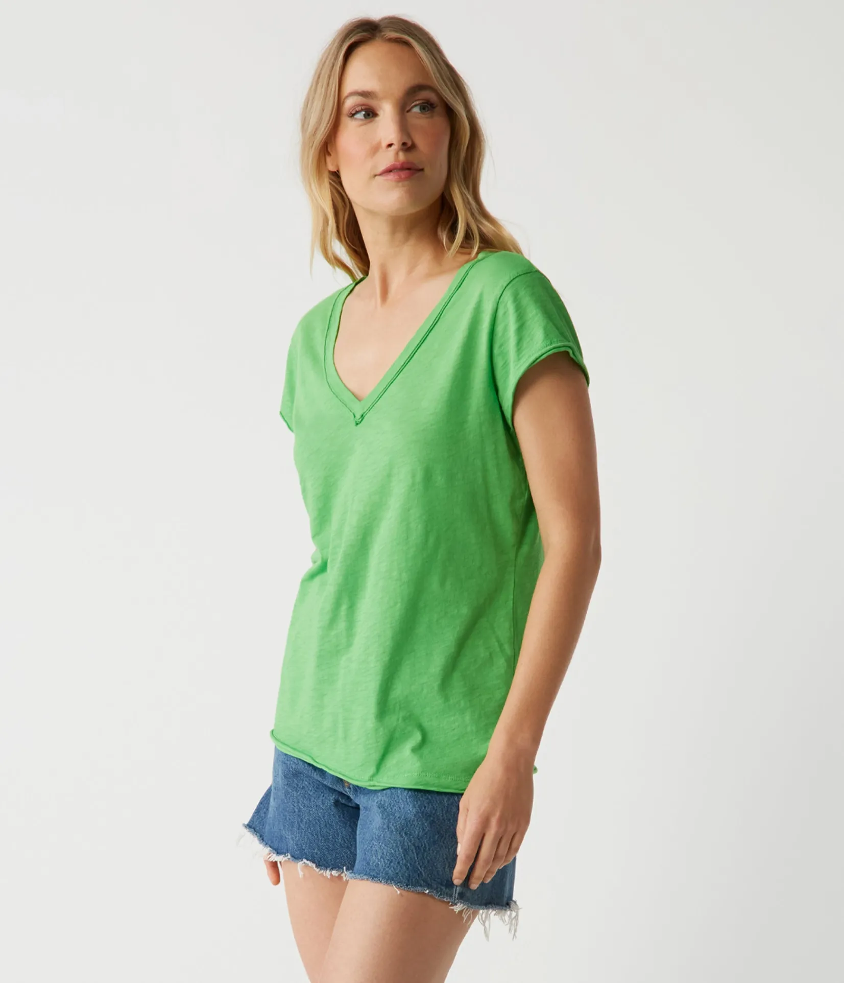 baxter_vneck_tee_30.webp Michael Stars Baxter V-Neck Tee- T-Shirts | Supima Cotton T-Shirts