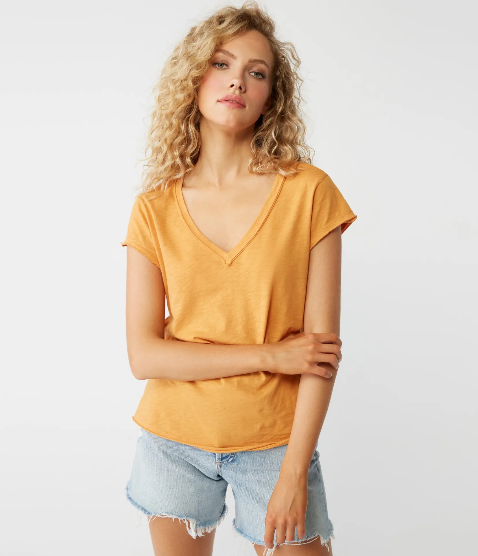 baxter_vneck_tee_8.webp Michael Stars Baxter V-Neck Tee- T-Shirts | Supima Cotton T-Shirts
