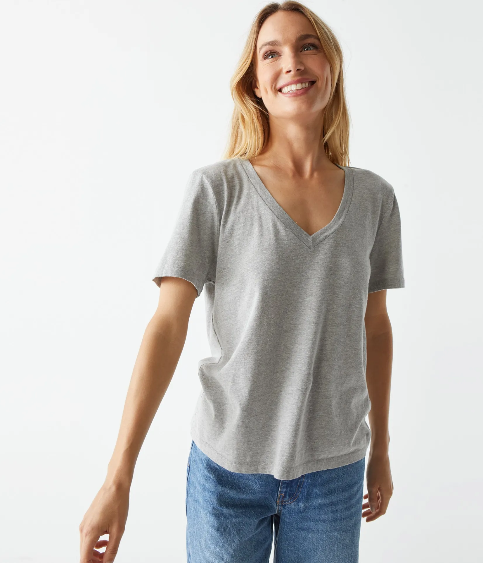 daria_vneck_tee_20.webp Michael Stars Daria V-Neck Tee- T-Shirts | Daily T-Shirts