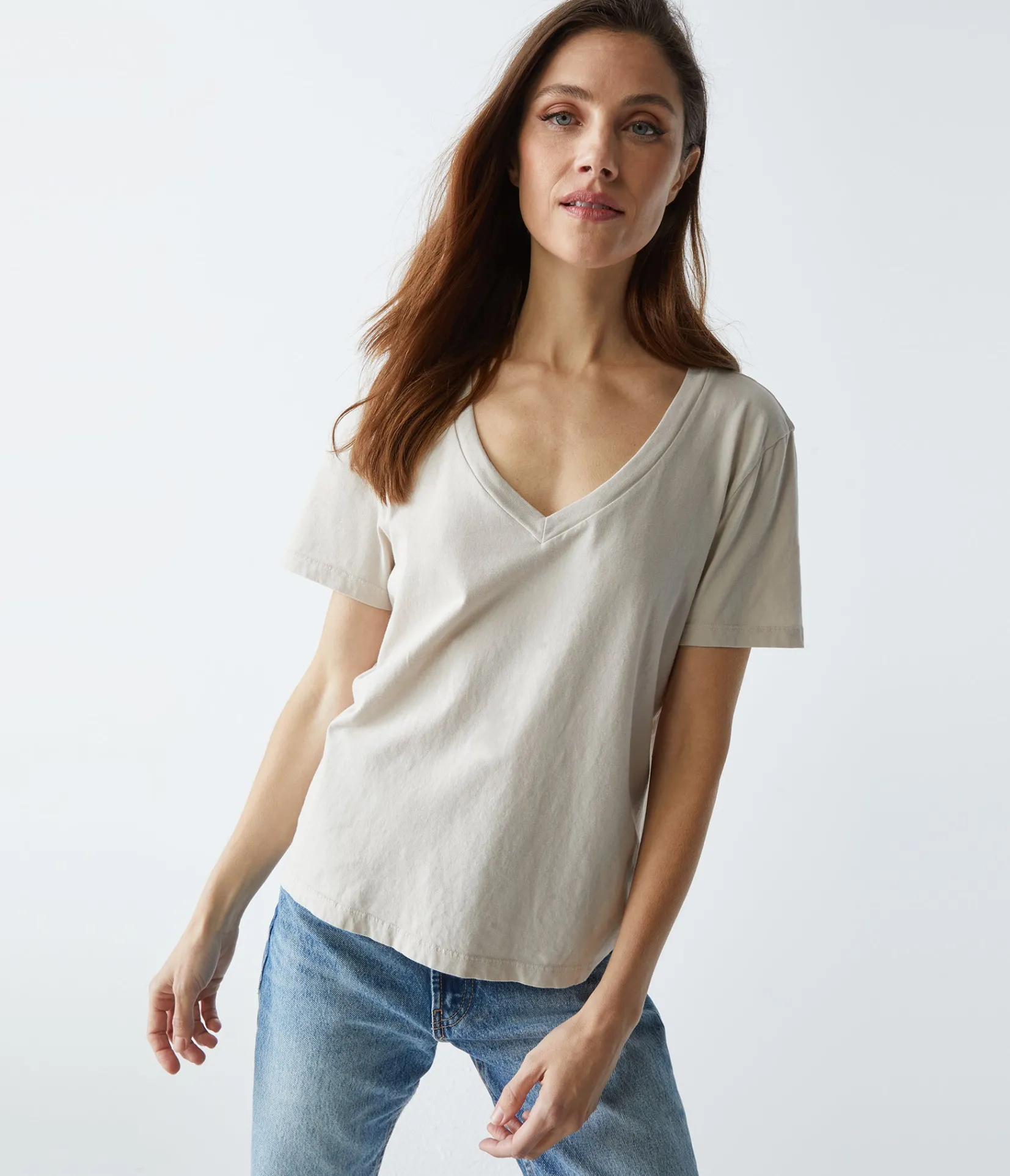 daria_vneck_tee_4.webp Michael Stars Daria V-Neck Tee- T-Shirts | Daily T-Shirts