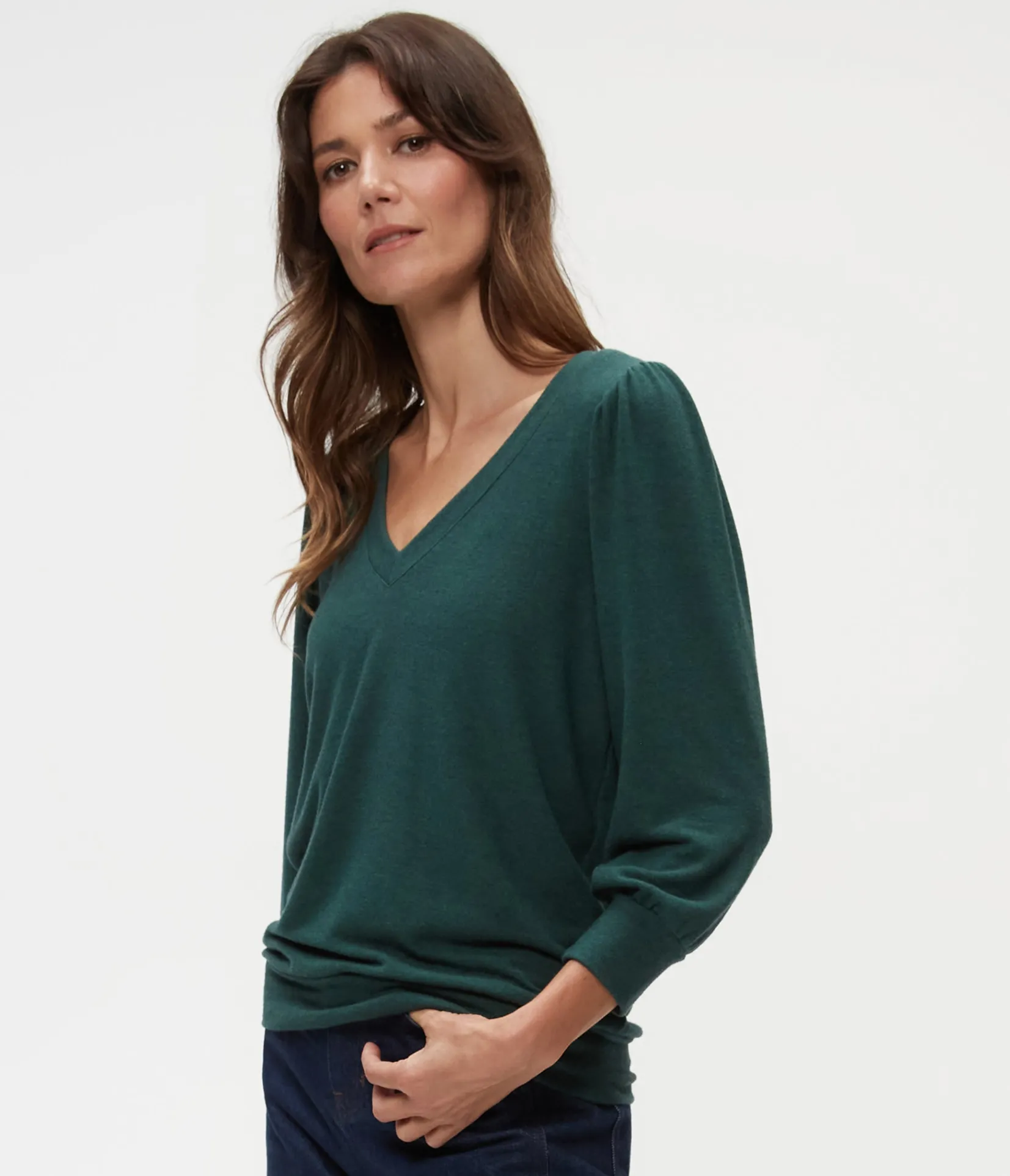 gabriella_vneck_top_15.webp Michael Stars Gabriella V-Neck Top- Loungewear