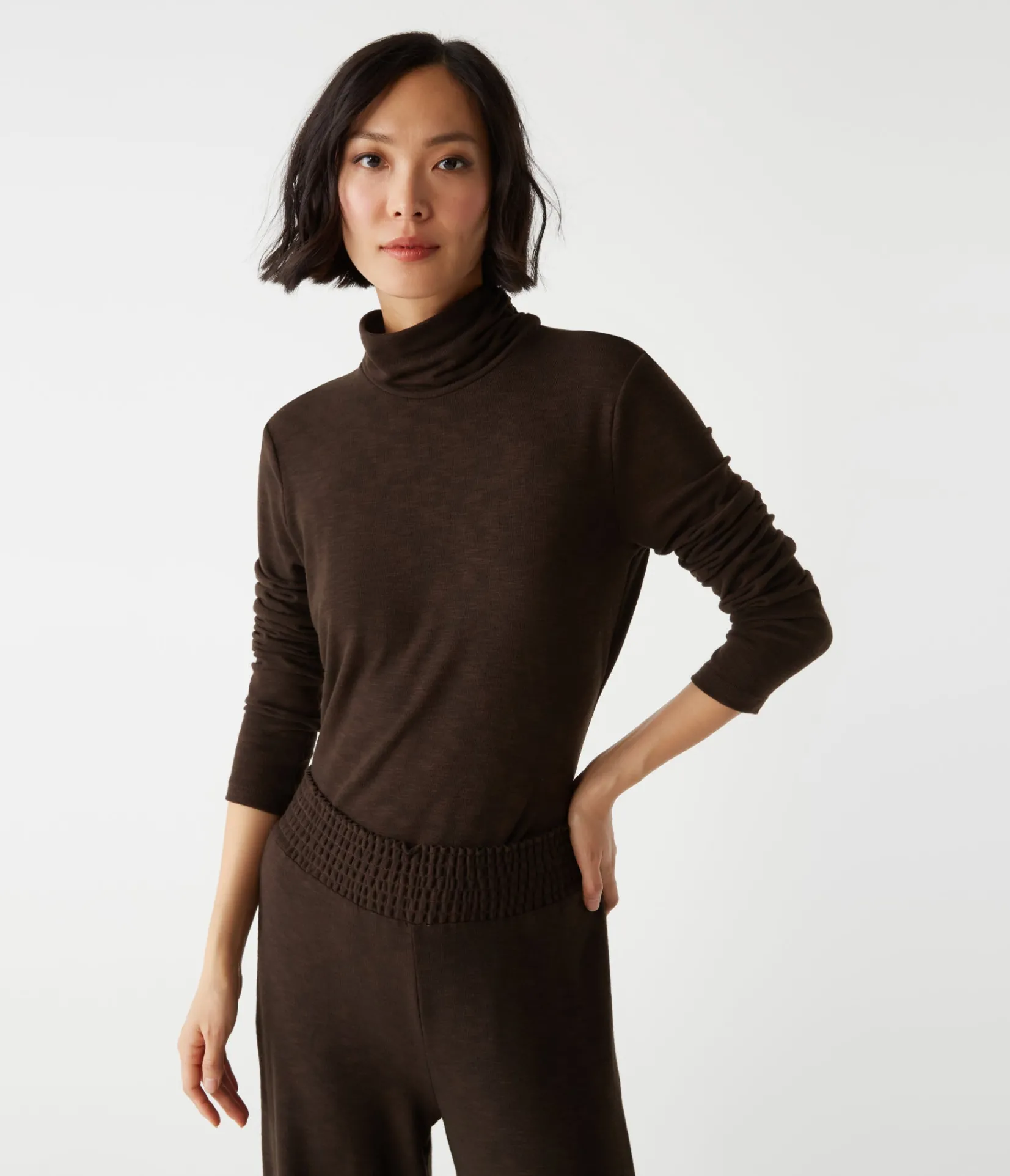 hadley_turtleneck_4.webp Michael Stars Hadley Turtleneck- T-Shirts