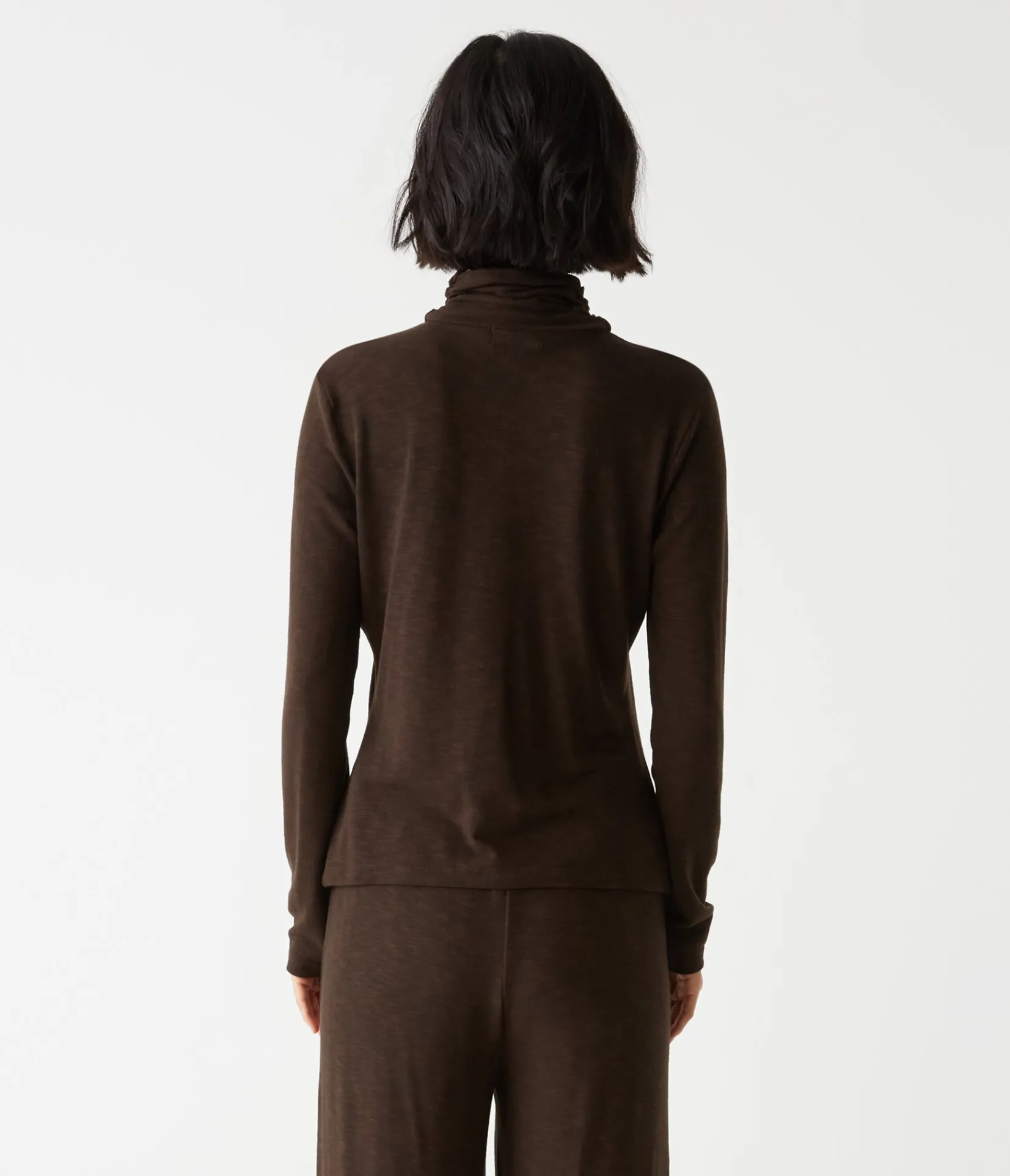 hadley_turtleneck_7.webp Michael Stars Hadley Turtleneck- T-Shirts