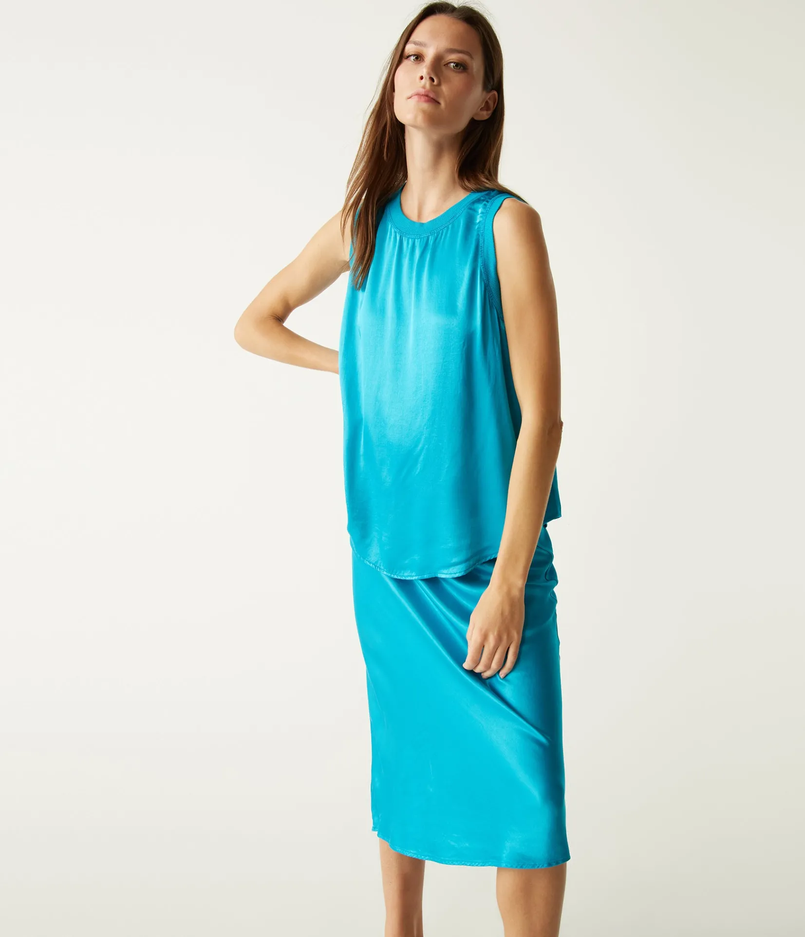 leila_bias_midi_skirt_21.webp Michael Stars Leila Bias Midi Skirt- Pants, Shorts & Skirts