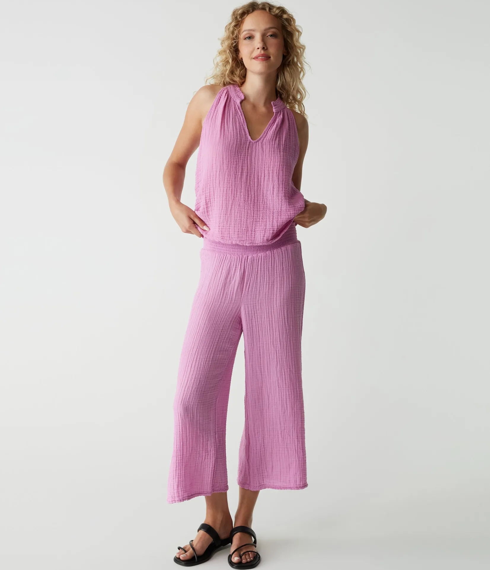 medina_cropped_gauze_pant_17.webp Michael Stars Medina Cropped Gauze Pant- Pants, Shorts & Skirts