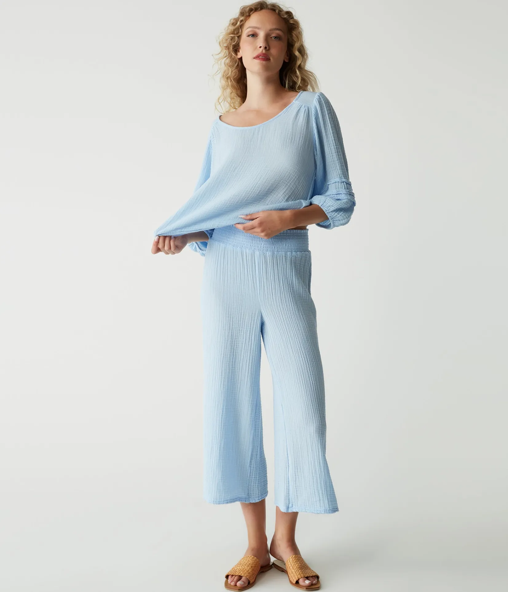 medina_cropped_gauze_pant_25.webp Michael Stars Medina Cropped Gauze Pant- Pants, Shorts & Skirts
