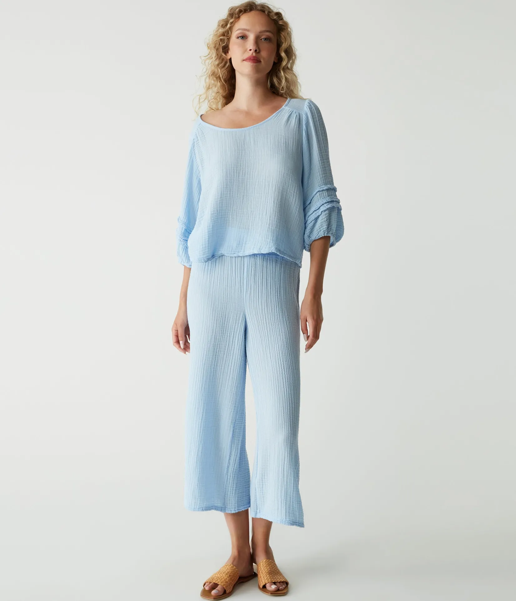 medina_cropped_gauze_pant_26.webp Michael Stars Medina Cropped Gauze Pant- Pants, Shorts & Skirts