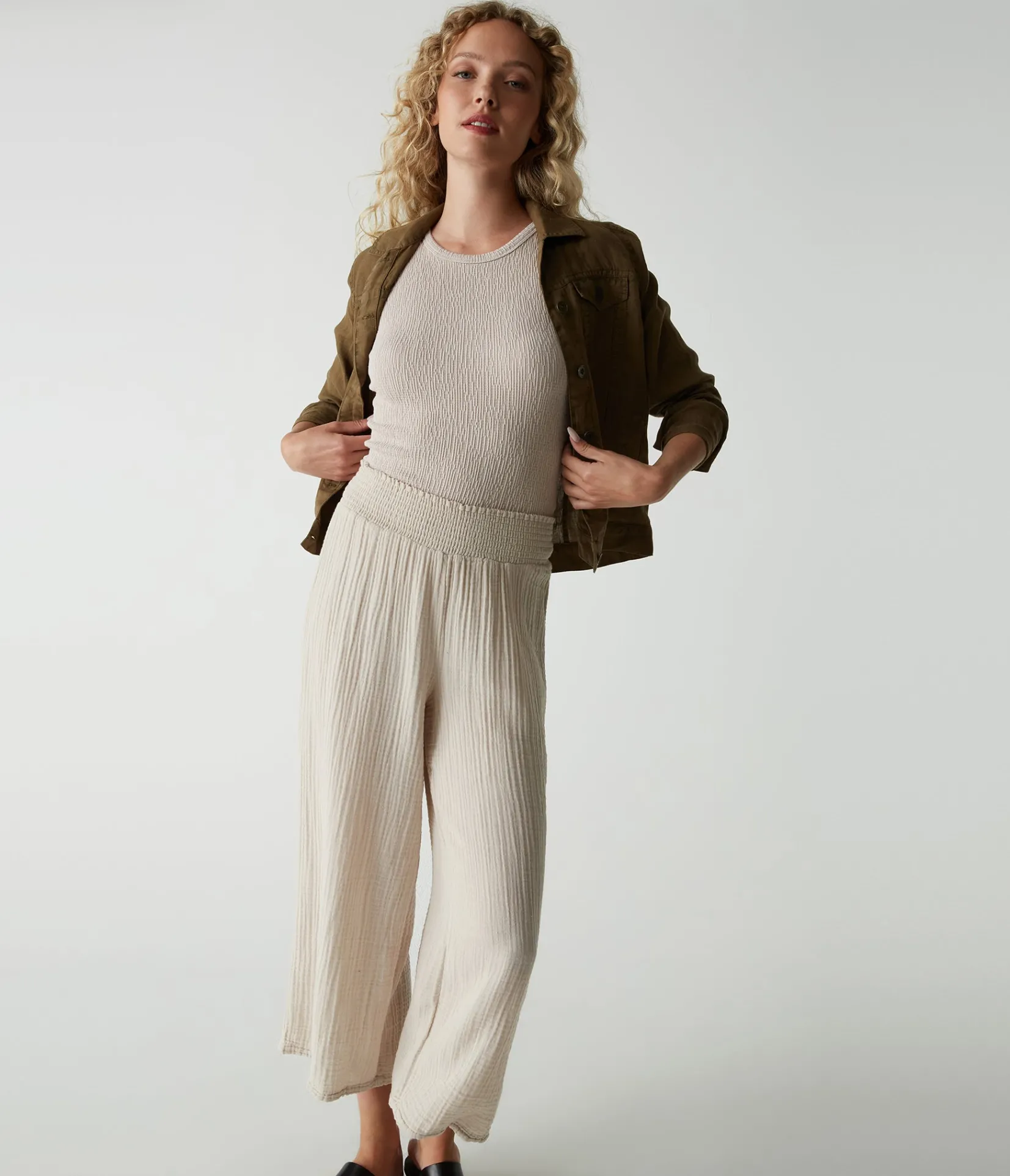 medina_cropped_gauze_pant_63.webp Michael Stars Medina Cropped Gauze Pant- Pants, Shorts & Skirts