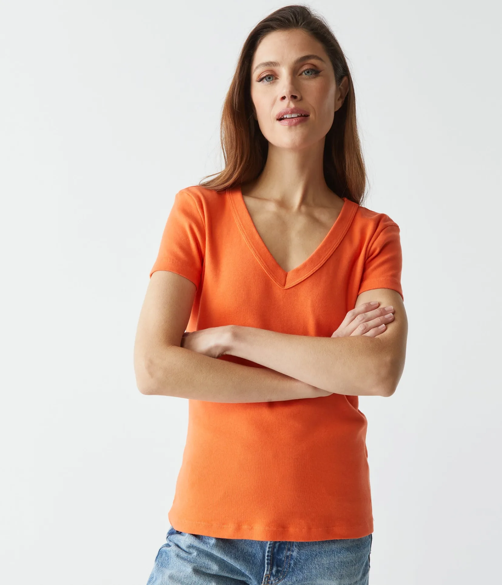 nikki_vneck_tee_43.webp Michael Stars Nikki V-Neck Tee- T-Shirts | 1x1 Cotton T-Shirts