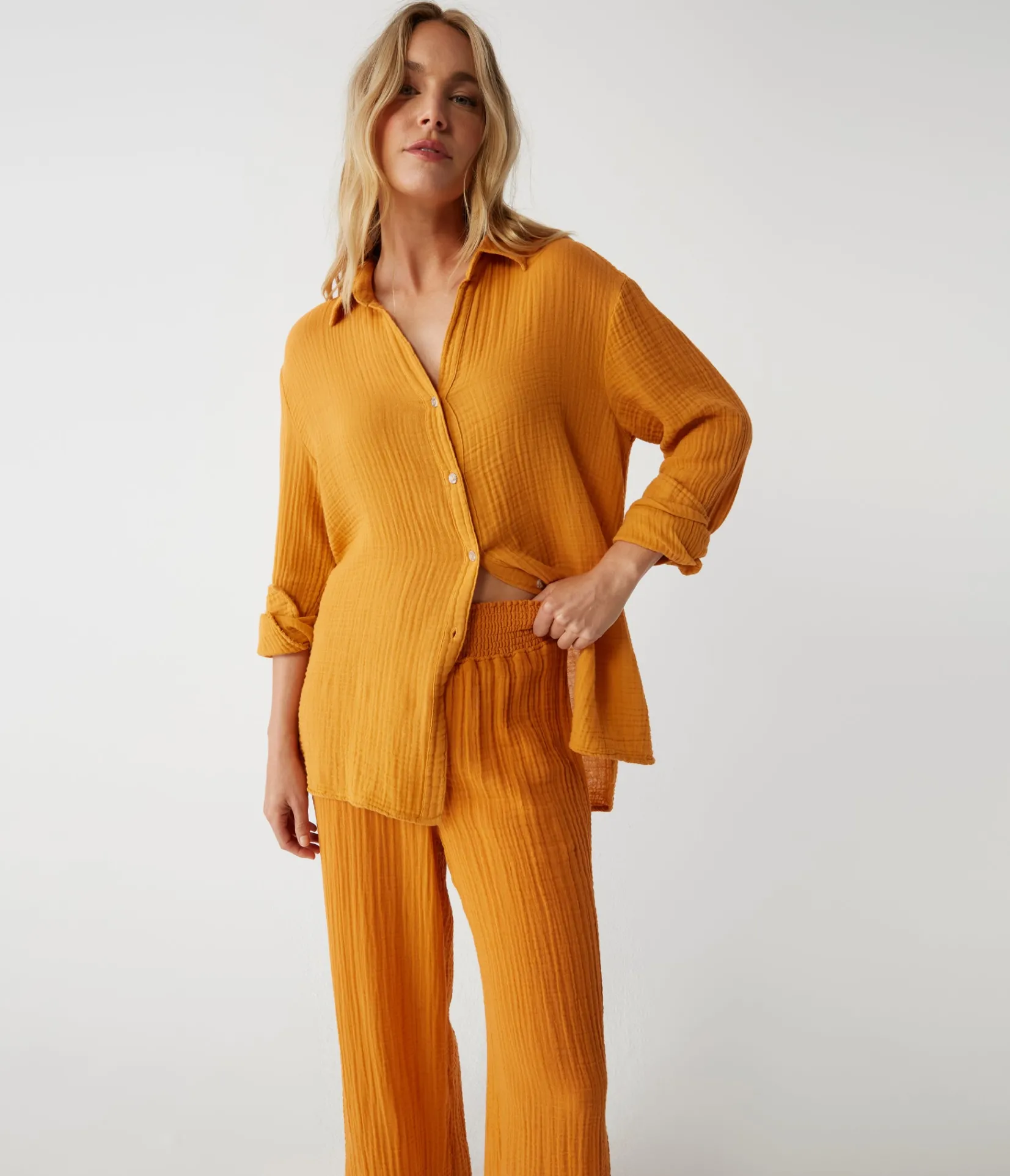 susie_gauze_pant_43.webp Michael Stars Susie Gauze Pant- Pants, Shorts & Skirts
